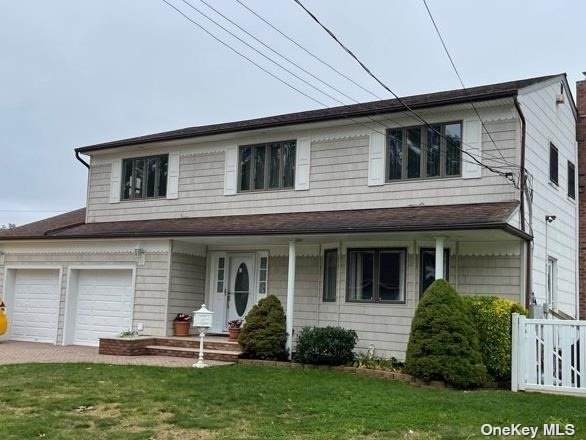 818 Windmill Ave - Photo 1