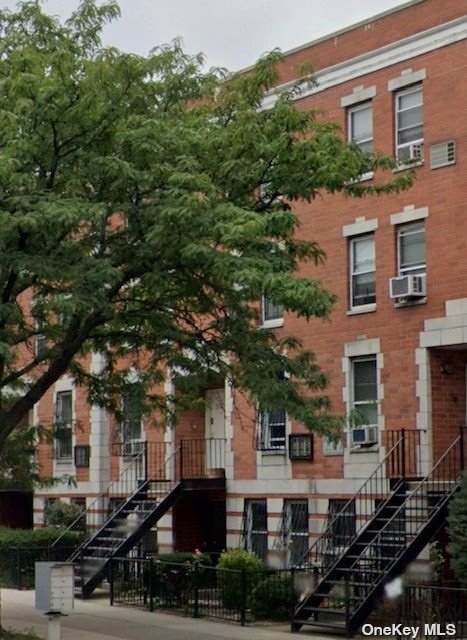 300 138th Street - Photo 1