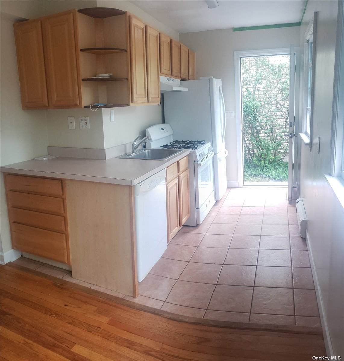 231 Feustal Street - Photo 1