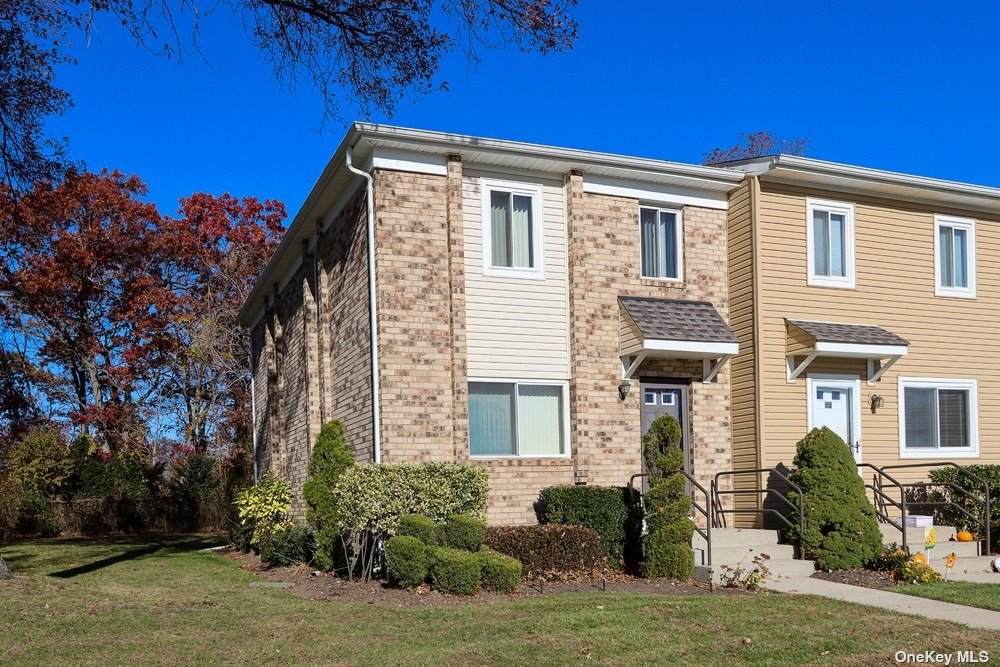 61 Town House Drive - Photo 1