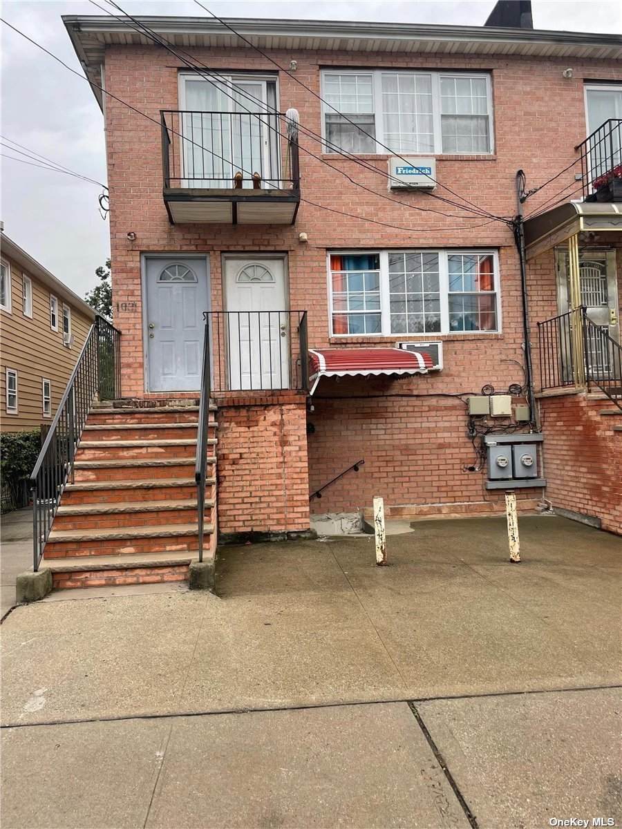 10-31 Gipson Street - Photo 1