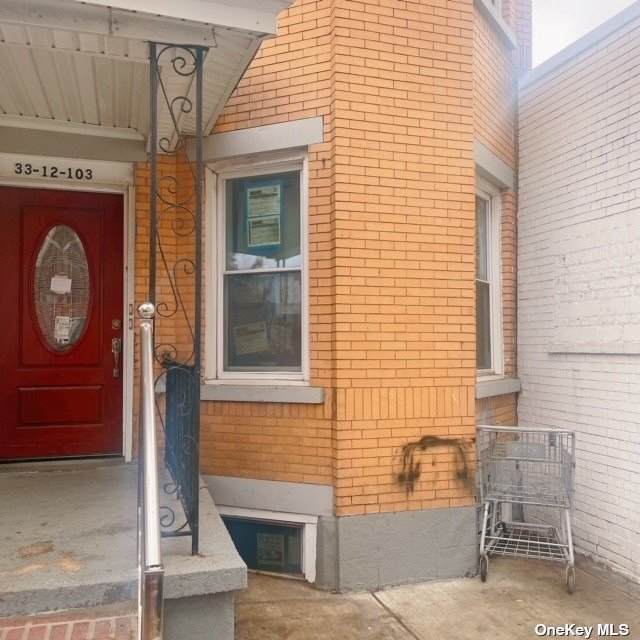 33-12 103 Street - Photo 1