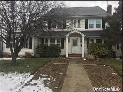 513 Front - Photo 1