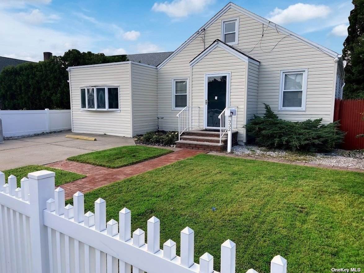 332 Wanser Avenue - Photo 1