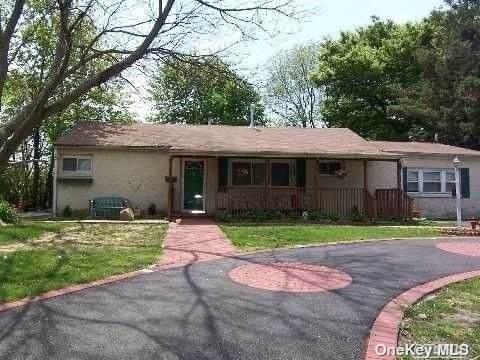 4 Tamarack Street - Photo 1