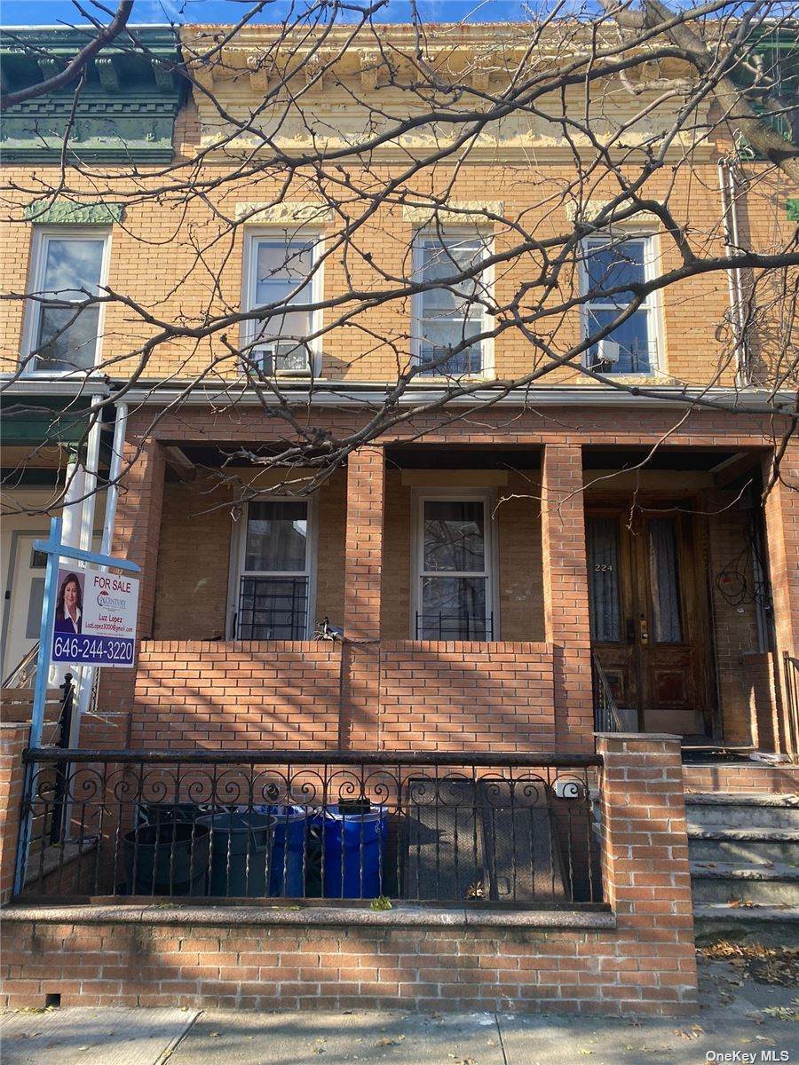 224 Autumn Avenue - Photo 1