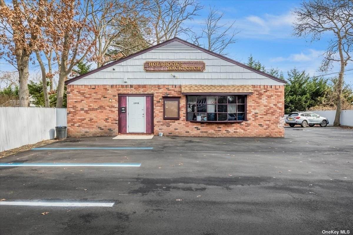 1259 Grundy Avenue - Photo 1