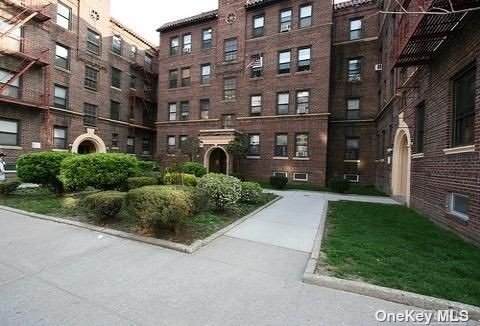 62-64 Saunders Street - Photo 1