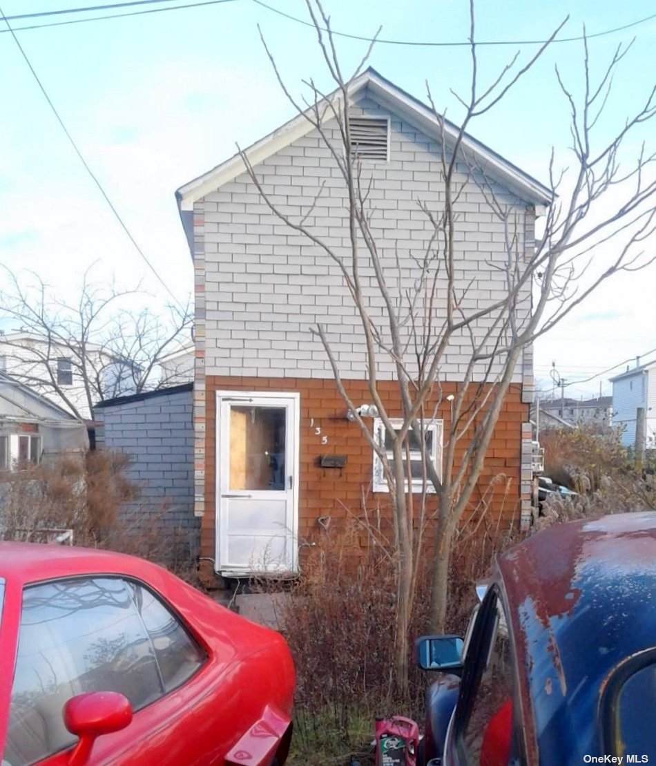 135 Broadway - Photo 1