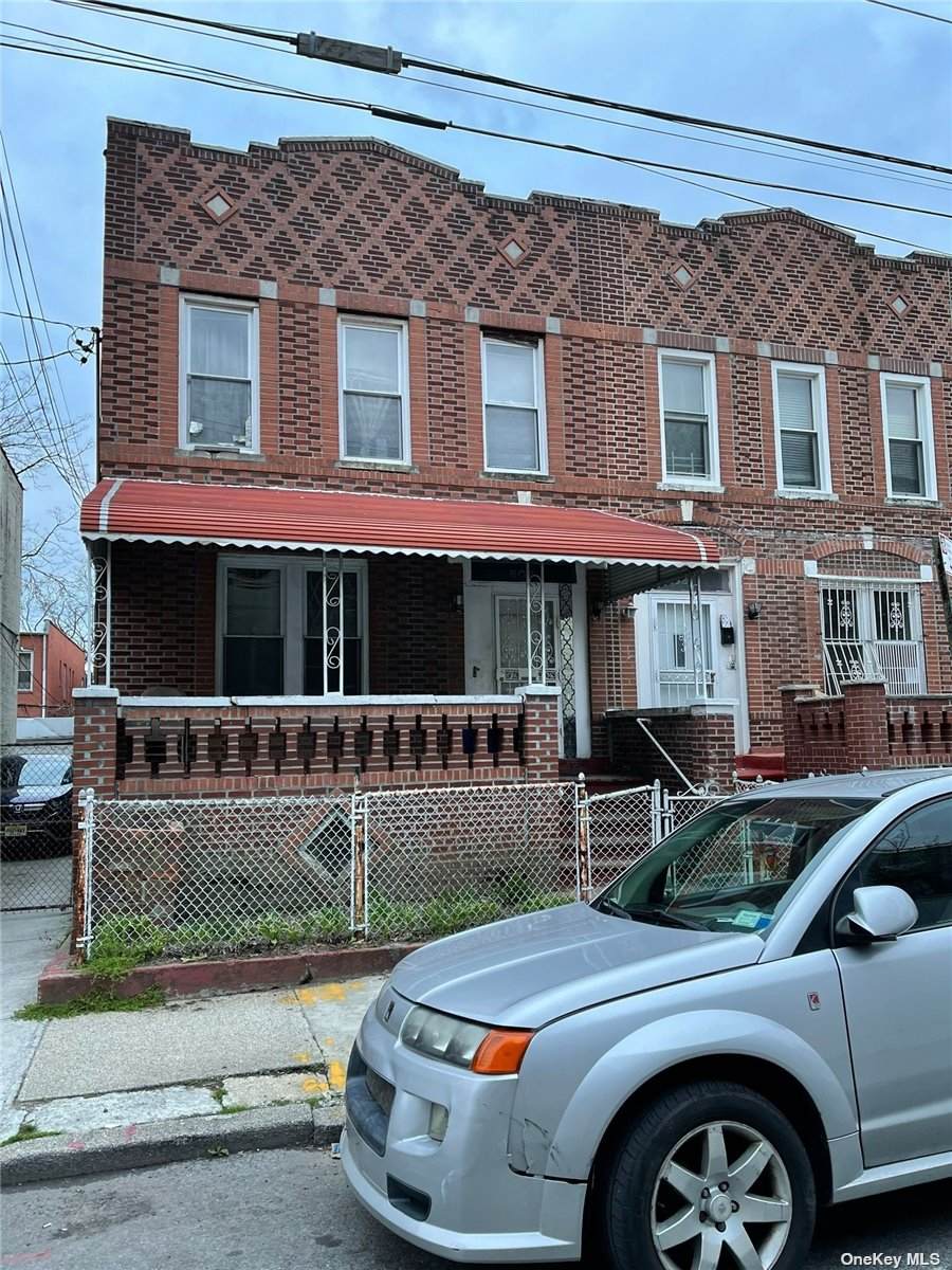 802 Miller Avenue - Photo 1