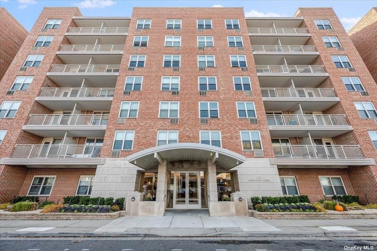 410 Broadway - Photo 1