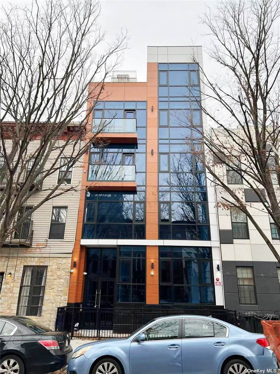 163 Macdougal St - Photo 1