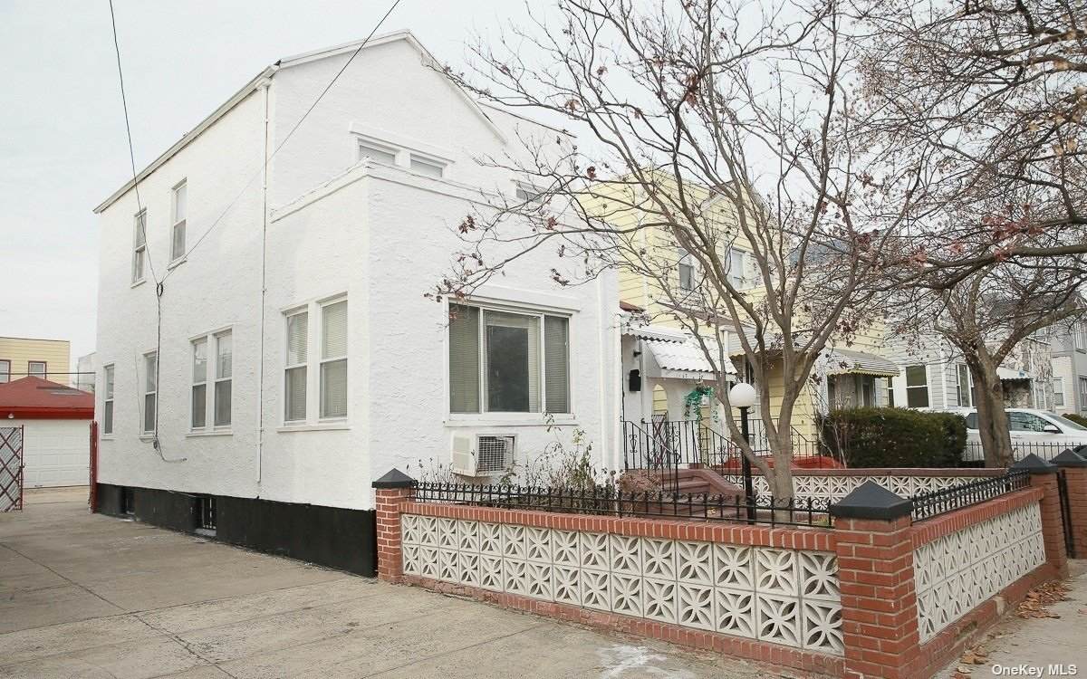 135-40 234 Street - Photo 1