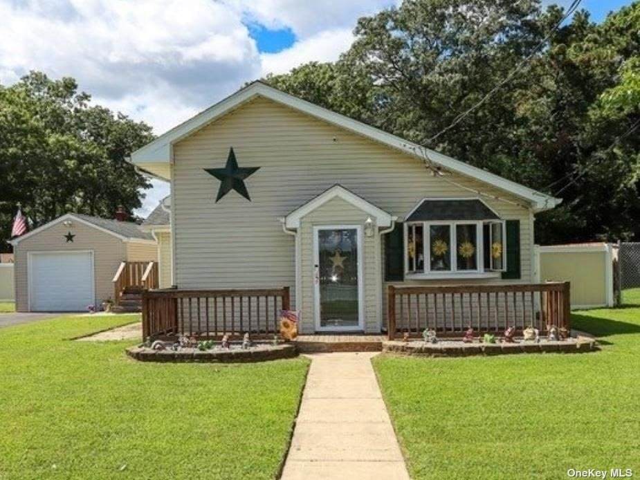 1838 Lincoln Avenue - Photo 1