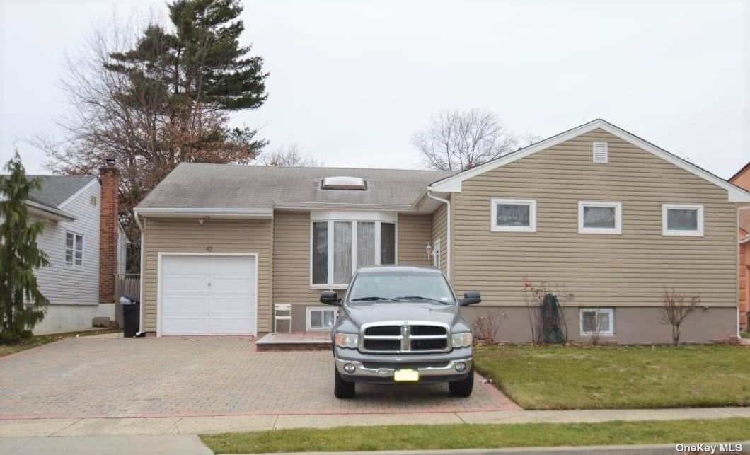 42 Cloverfield Road - Photo 1