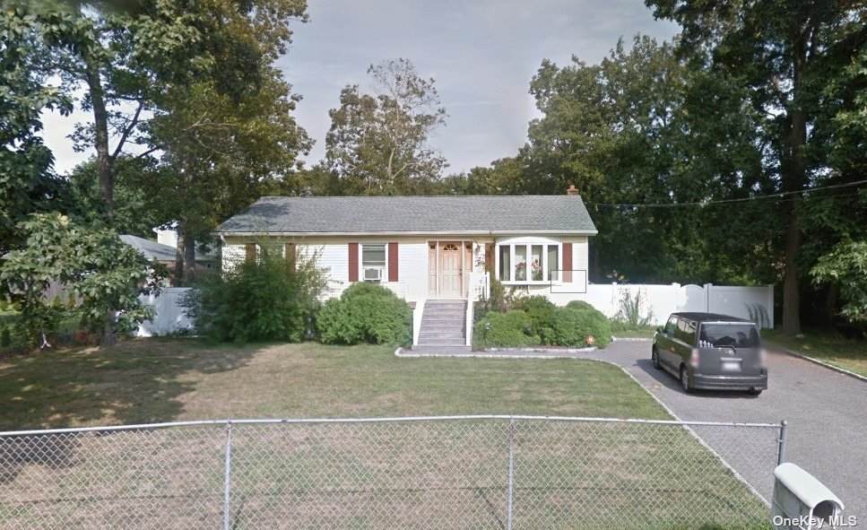 3 Sheridan Drive - Photo 1