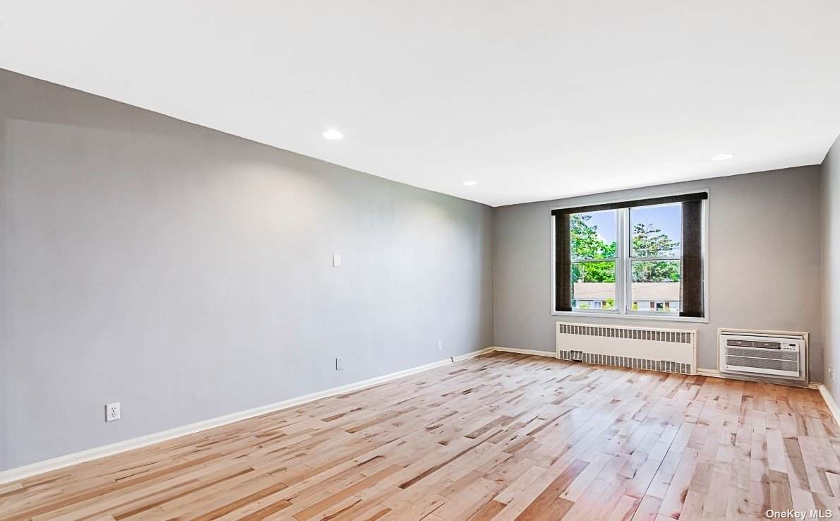 530 Dubois Avenue - Photo 1