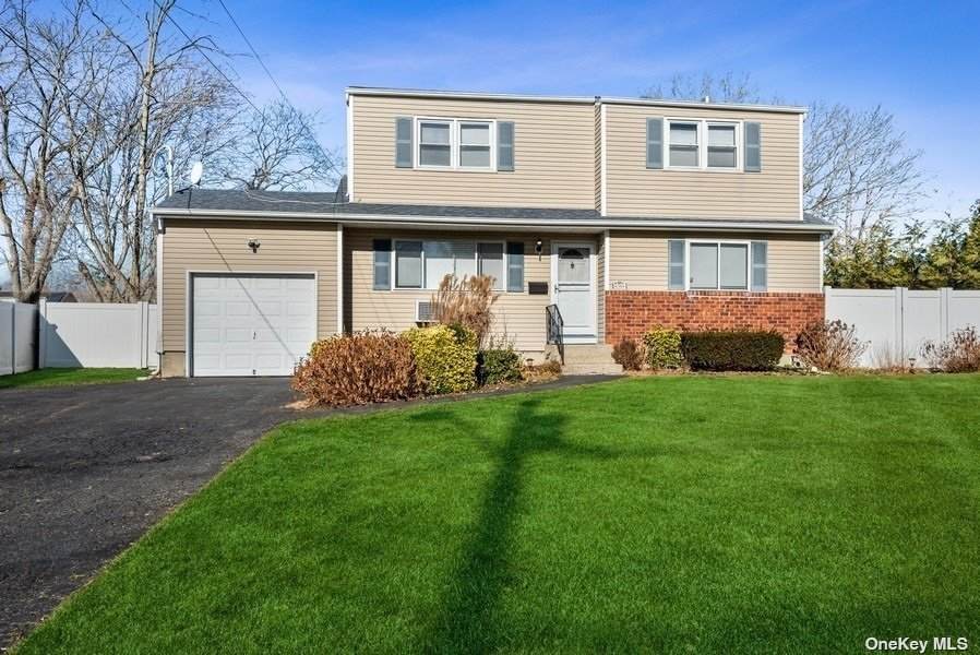 30 Berard Boulevard - Photo 1