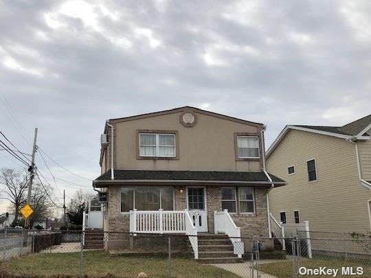 1371 Rosser Avenue - Photo 1