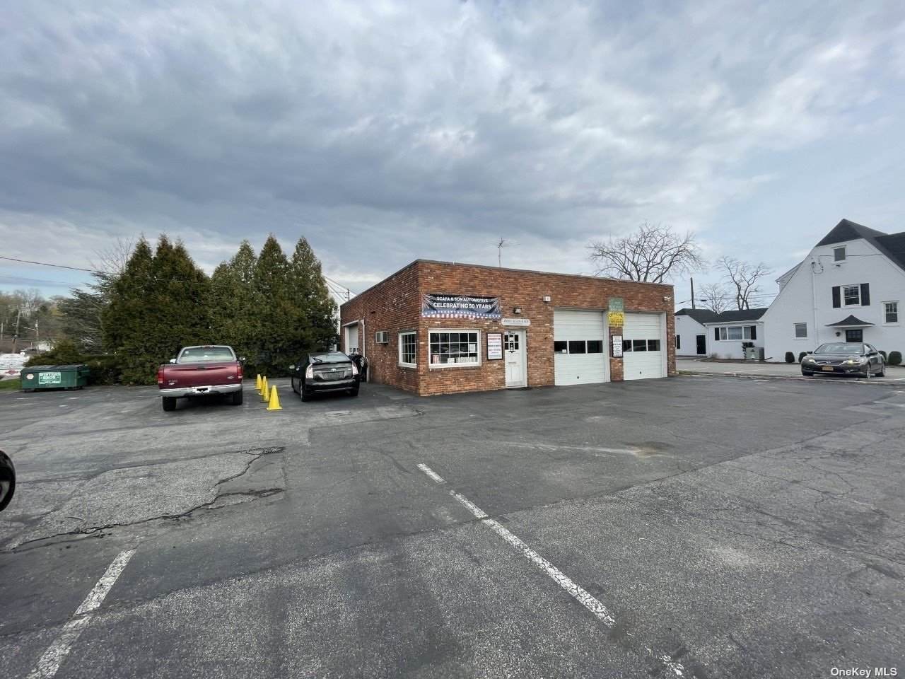 9 Bank Avenue - Photo 1