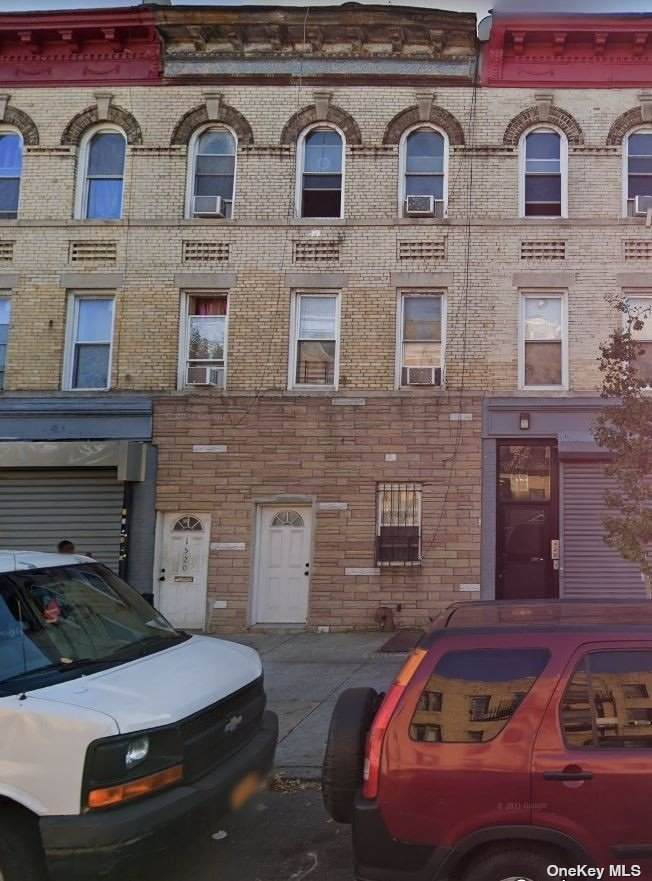 1520 Bergen Street - Photo 1