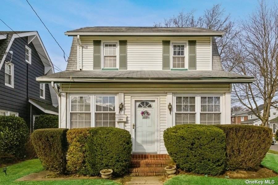 101 Crocus Avenue - Photo 1