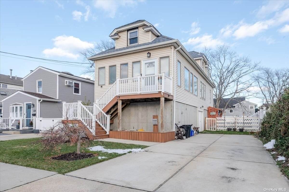 299 Nassau Avenue - Photo 1