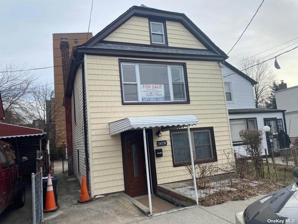 161-16 130 Avenue - Photo 1