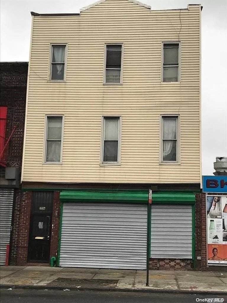 2594 Atlantic Avenue - Photo 1
