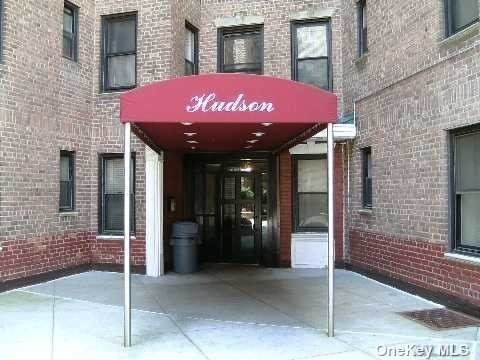 83-77 Woodhaven Boulevard - Photo 1