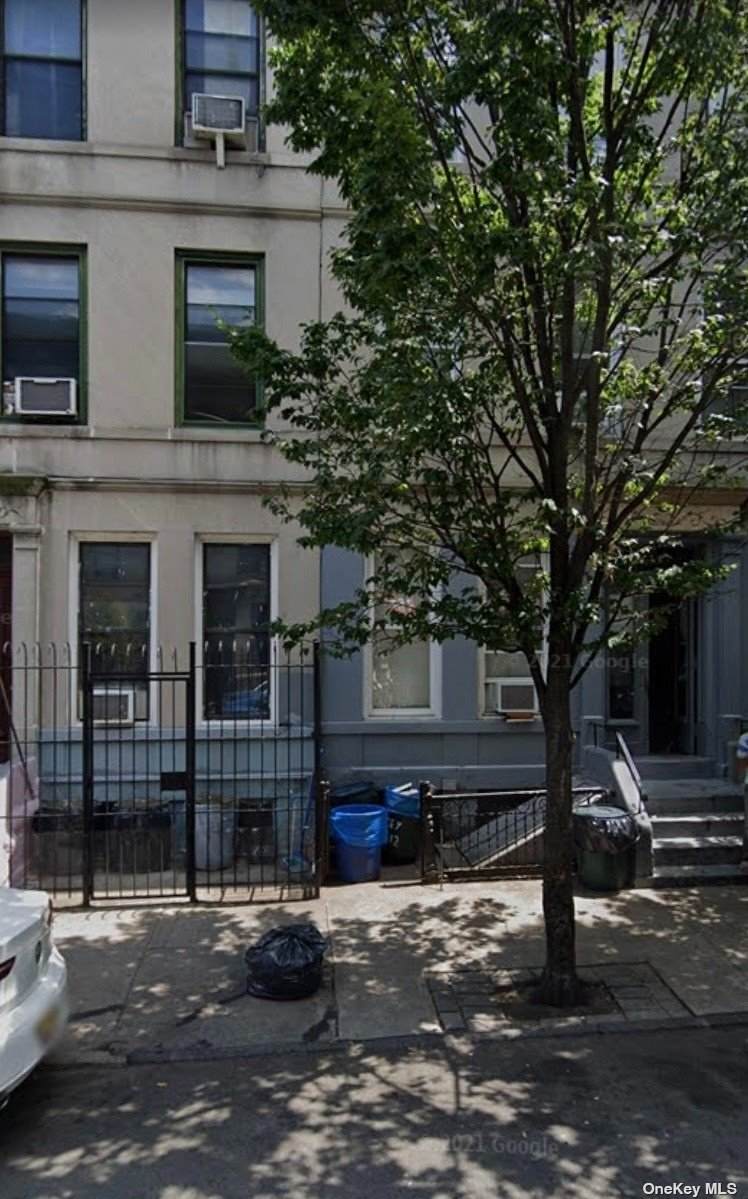 1312 Halsey Street - Photo 1