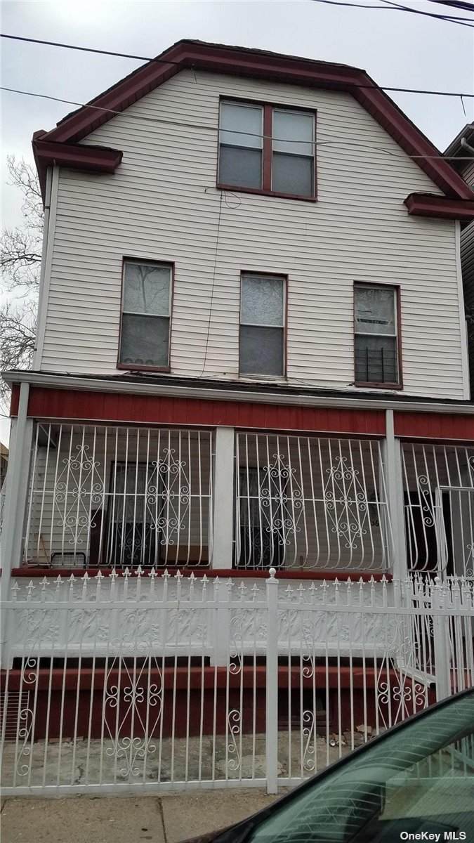 361 Bronx Park Avenue - Photo 1