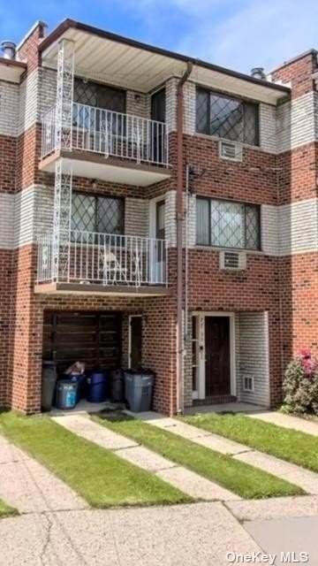 7735 Furmanville Avenue - Photo 1