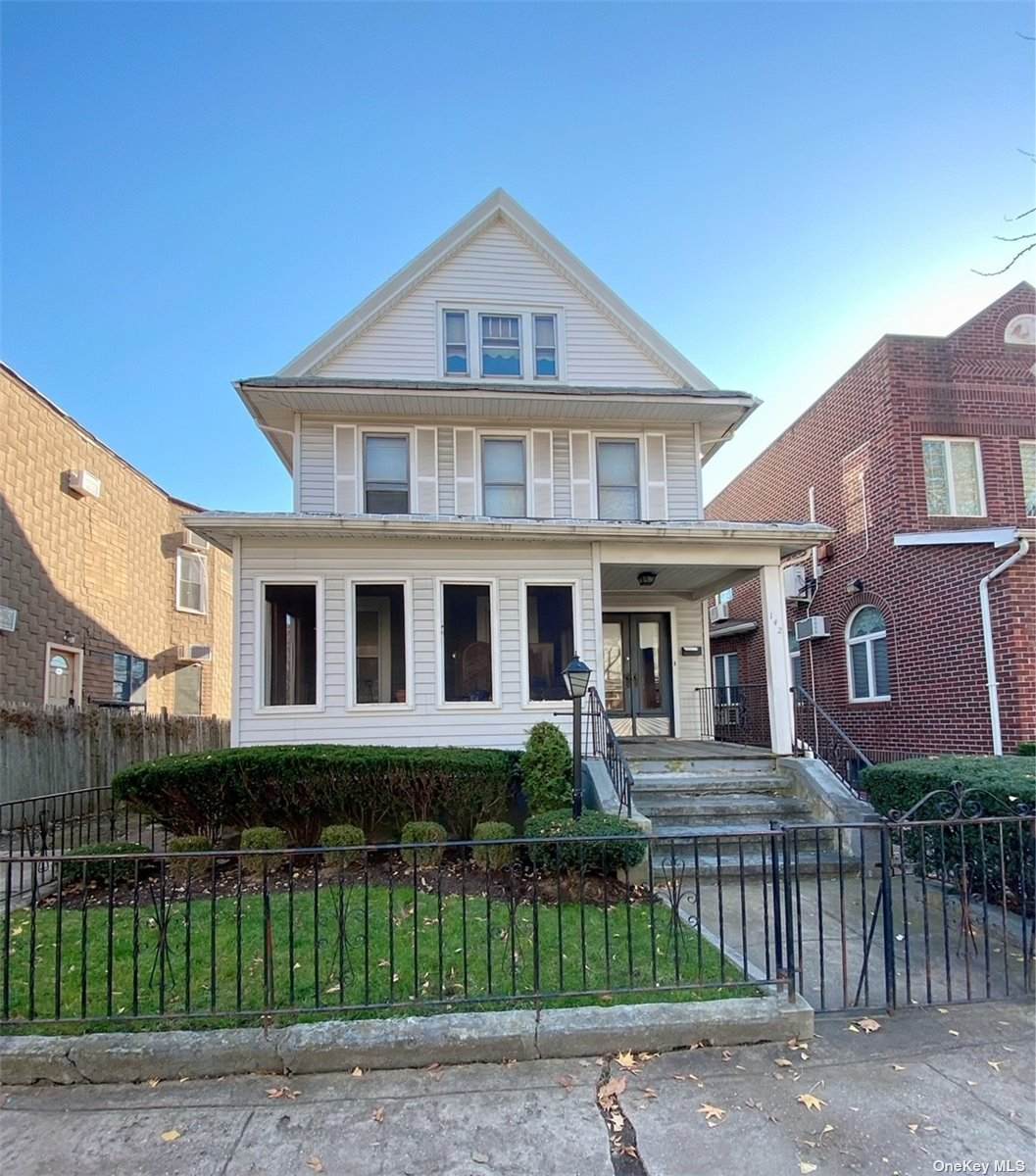 142 Webster Avenue - Photo 1