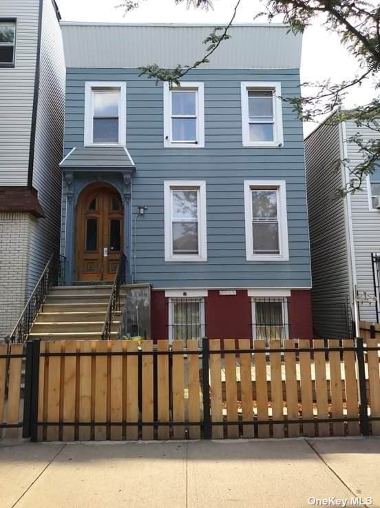 1685 Dean Street - Photo 1