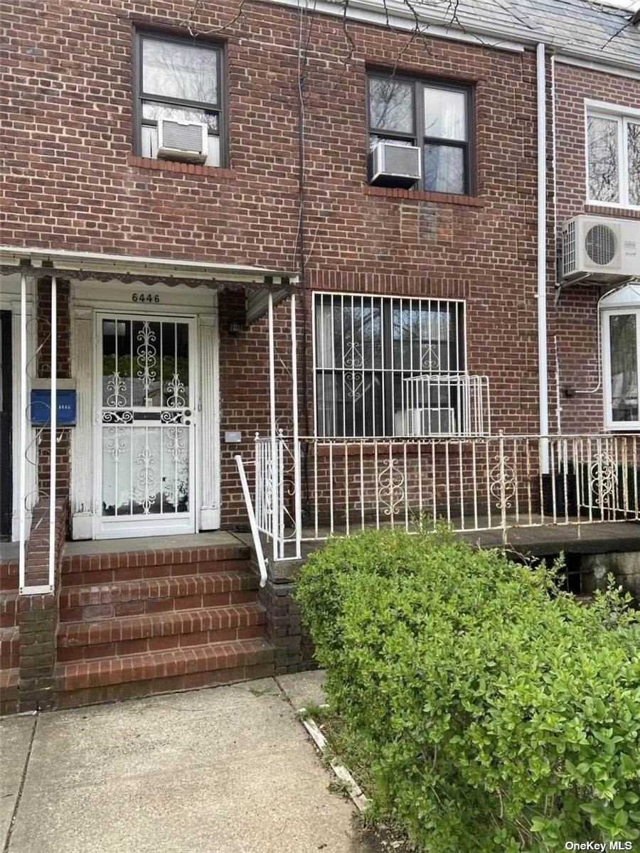 64-46 Alderton Street - Photo 1