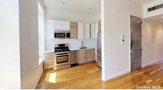 1463 Fulton Street - Photo 1