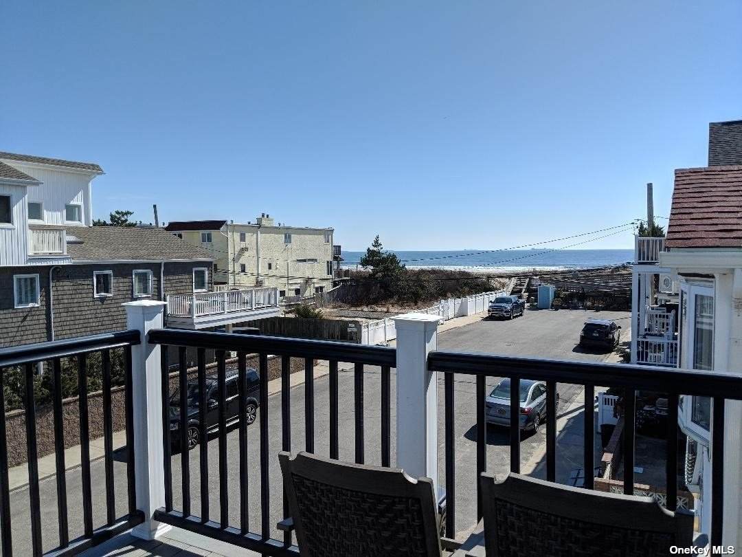 21 Virginia Avenue - Photo 1
