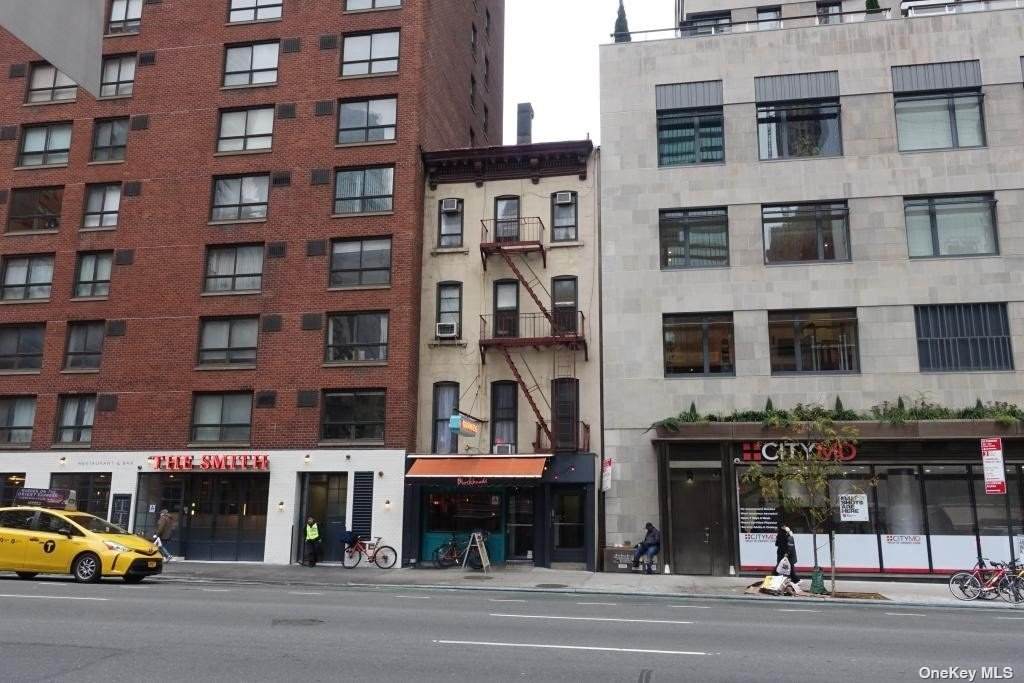 954 2nd Avenue - Photo 1