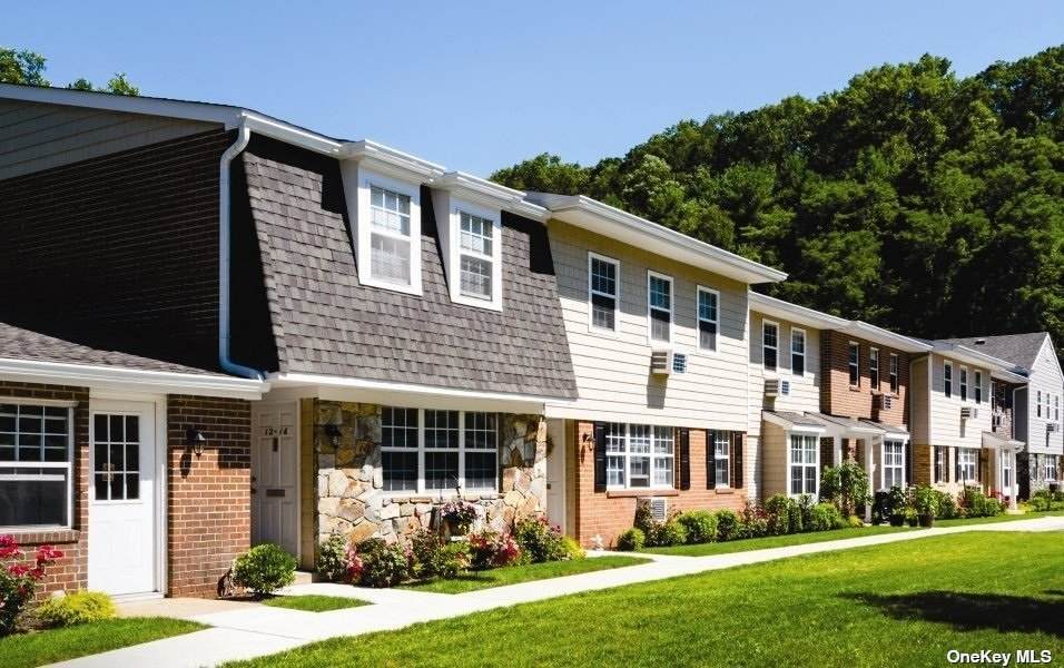 600 Pine Hollow Road - Photo 1