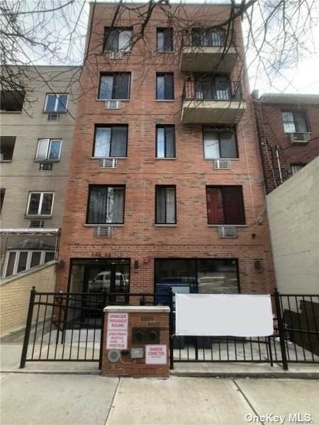 132-32 Maple Avenue - Photo 1