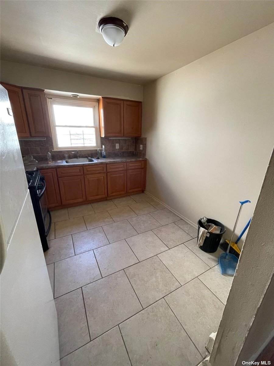 104-06 217th Lane - Photo 1