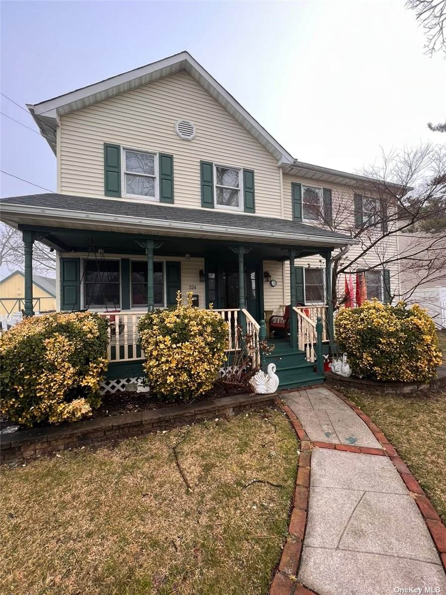 324 43rd Street - Photo 1