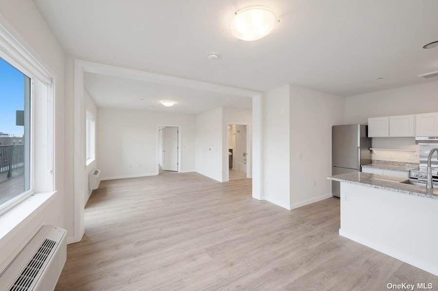 387 Huguenot St - Photo 1