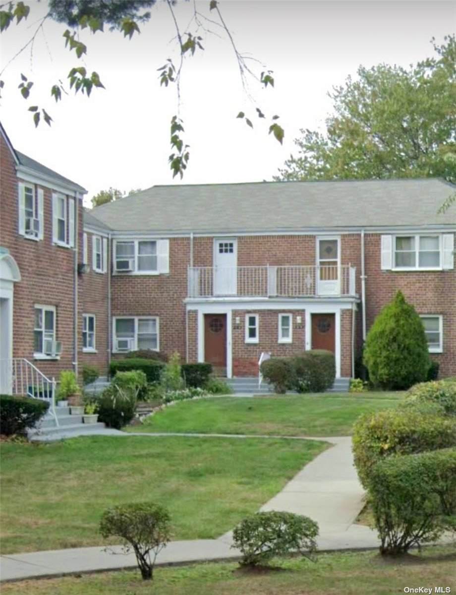 131-30 Laurelton Parkway - Photo 1