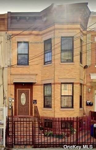 104-32 164th Street - Photo 1
