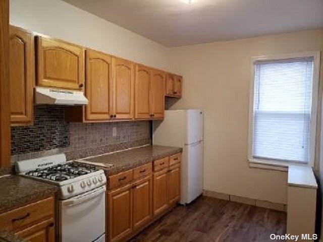 88-41 81 Road - Photo 1
