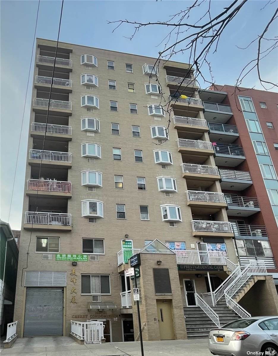 140-31 Cherry Avenue - Photo 1