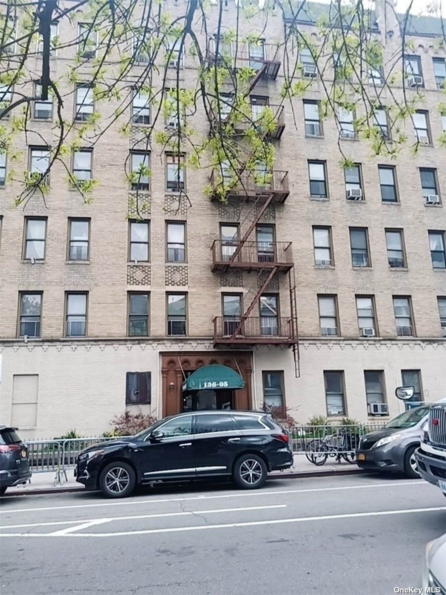136-05 Sanford Avenue - Photo 1