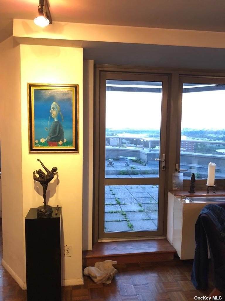 112-01 Queens Boulevard - Photo 1